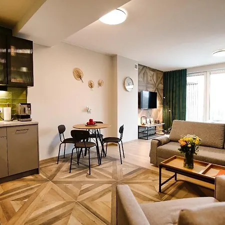 4 People Studio, Lake, Sauna & Gym Apartment